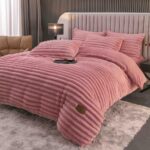 Set lenjerie cocolino pufoasa, model dungi groase, cu elastic, pat 2 persoane, 4 piese